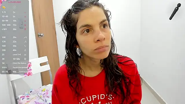 jessyegoldenn online show from 04-16-26, 05:25