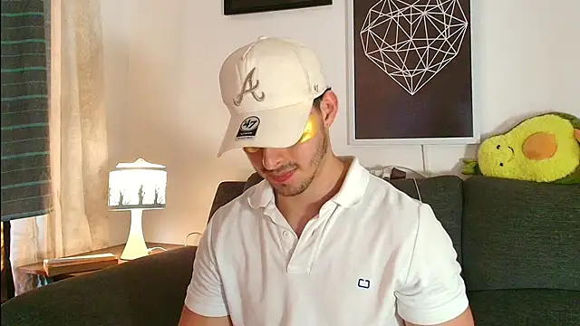 Snapshot of thomyafar chatting on 02-10-26, 01:37 thomyafar online show from 02-10-26, 01:37