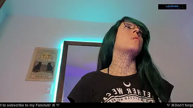 Hisato111 online show from 10-14-25, 11:33