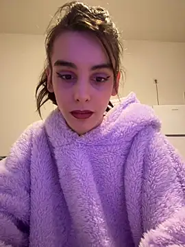 Snapshot of Mazzekyn chatting on 02-22-25, 11:57 Mazzekyn online show from 02-22-25, 11:57