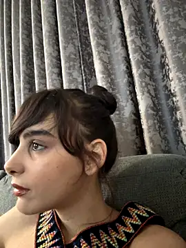 Snapshot of Mazzekyn chatting on 09-13-25, 05:02 Mazzekyn online show from 09-13-25, 05:02