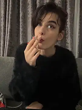 Snapshot of Mazzekyn chatting on 10-09-25, 05:44 Mazzekyn online show from 10-09-25, 05:44