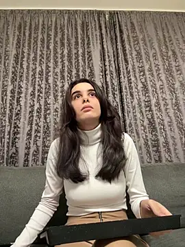 Snapshot of Mazzekyn chatting on 01-16-26, 05:06 Mazzekyn online show from 01-16-26, 05:06