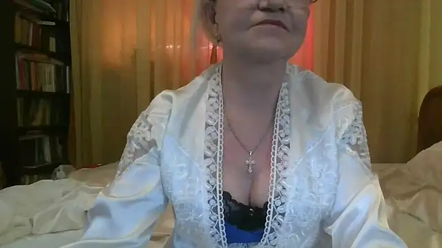 Snapshot of Heidi-Helga chatting on 02-25-25, 06:20 Heidi-Helga online show from 02-25-25, 06:20