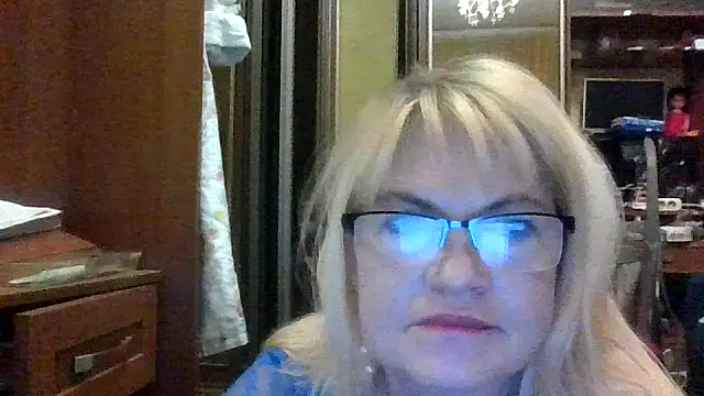 Snapshot of Heidi-Helga chatting on 09-18-25, 03:08 Heidi-Helga online show from 09-18-25, 03:08