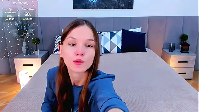 Snapshot of Amber_Rogers chatting on 10-22-25, 06:02 Amber Rogers online show from 10-22-25, 06:02