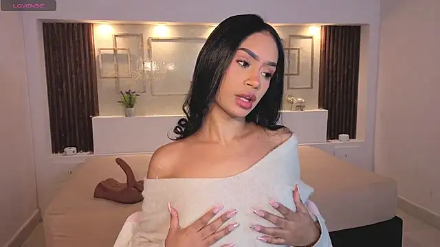 ChloeMoon9 online show from 10-17-25, 12:19