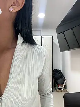 ChloeMoon9 online show from 06-20-26, 11:57