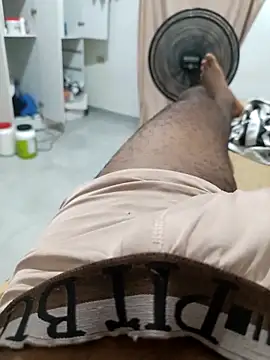 Snapshot of douglassilvadls chatting on 02-21-25, 10:15 douglassilvadls online show from 02-21-25, 10:15