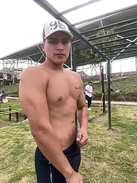 MaxxxSteil online show from 02-05-26, 08:46