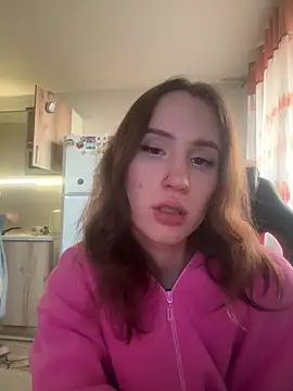 Snapshot of kisssssssss chatting on 11-16-25, 08:09 kisssssssss online show from 11-16-25, 08:09