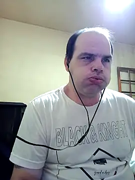 Jovissoares7ye online show from 04-18-26, 02:26