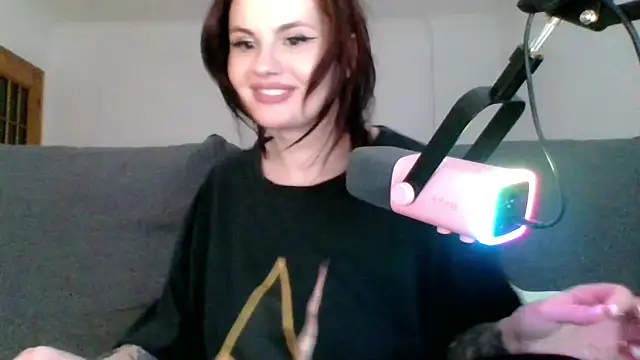 Della Ideal online show from 03-05-25, 08:42