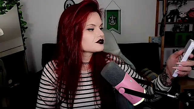 Della Ideal online show from 11-13-25, 06:29