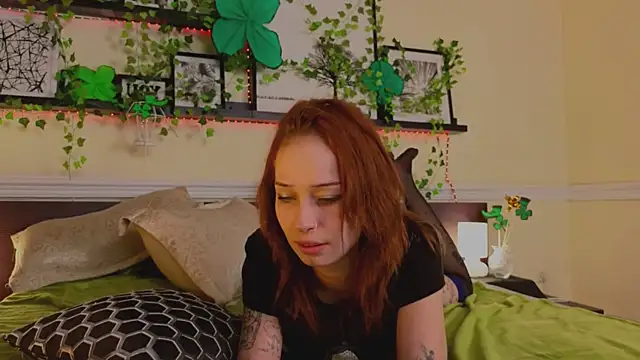 AliceTempt online show from 03-17-25, 04:33