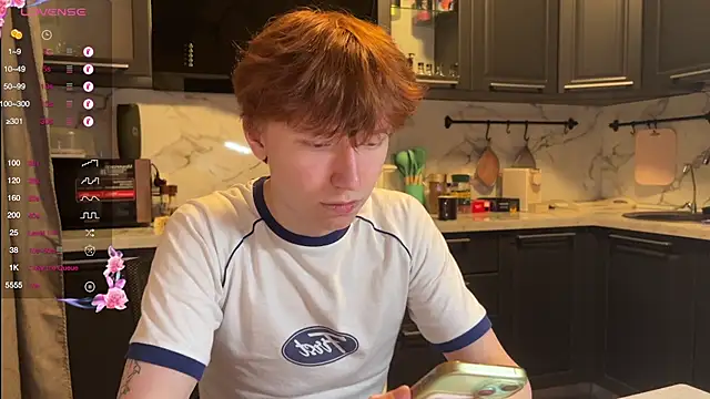 Snapshot of tommy_colson chatting on 11-16-25, 03:17 tommy colson online show from 11-16-25, 03:17