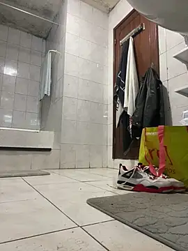 rogerdik76 online show from 02-25-26, 06:12