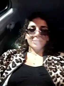 Loladanger20 online show from 10-29-25, 09:05