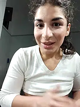 Loladanger20 online show from 11-28-25, 04:42