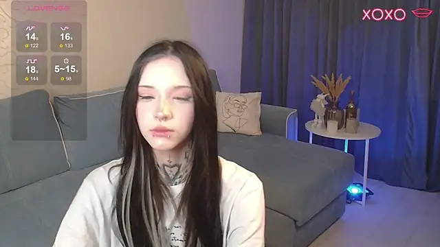 Snapshot of mefwhore chatting on 01-18-26, 04:33 mefwhore online show from 01-18-26, 04:33