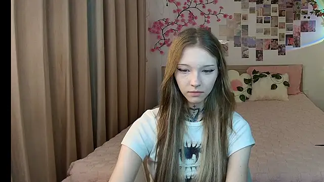 Snapshot of mefwhore chatting on 03-10-26, 01:27 mefwhore online show from 03-10-26, 01:27