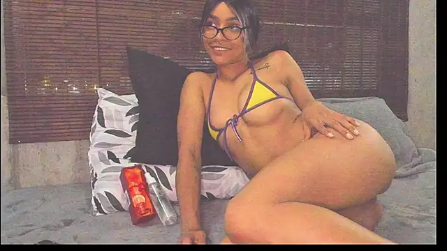 SoleiAndKairo online show from 03-17-25, 04:08