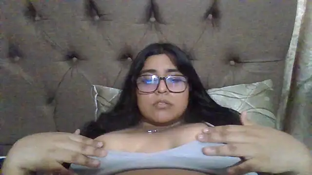 Snapshot of virginbrunette99 chatting on 03-14-25, 04:30 virginbrunette99 online show from 03-14-25, 04:30