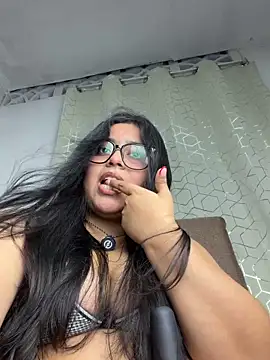 virginbrunette99 online show from 03-08-26, 06:39