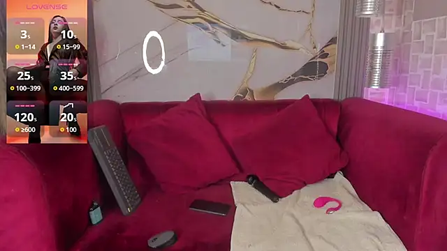 Snapshot of Bella_williamss_ chatting on 12-01-25, 07:08 Bella williamss online show from 12-01-25, 07:08