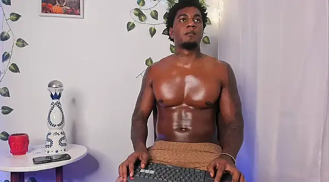 LOGAN DRAKE online show from 03-03-25, 03:52