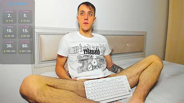 Snapshot of your_super_hero chatting on 12-03-25, 04:42 your super hero online show from 12-03-25, 04:42