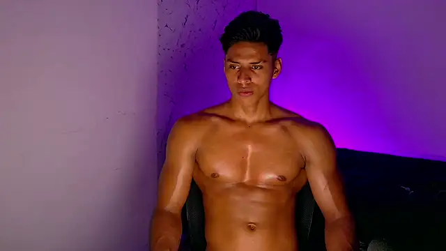 Snapshot of ken__owens chatting on 01-09-26, 08:32 ken owens online show from 01-09-26, 08:32