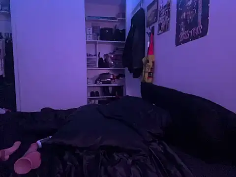 ChrryFoxx online show from 03-22-25, 08:51