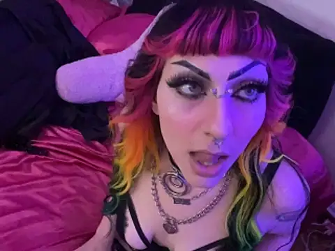 ChrryFoxx online show from 10-25-25, 08:33