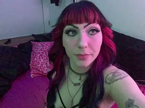 ChrryFoxx online show from 04-16-26, 11:33