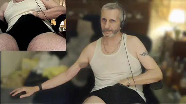 maxdaddy690 online show from 05-18-26, 10:26