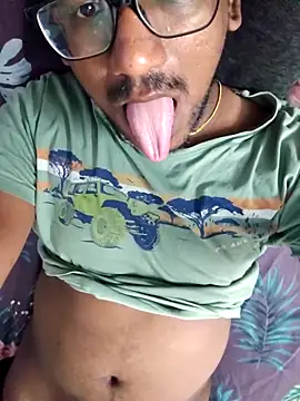 wildfun  online show from 04-19-26, 06:24