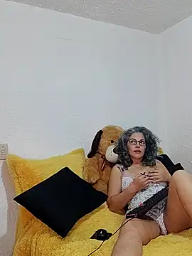 Victoria Lover online show from 03-23-25, 01:53