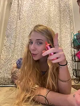 qtkayyzzxoxo online show from 03-22-25, 10:48