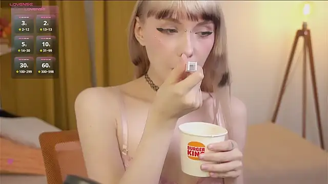 Cherry Bite online show from 11-21-25, 09:57