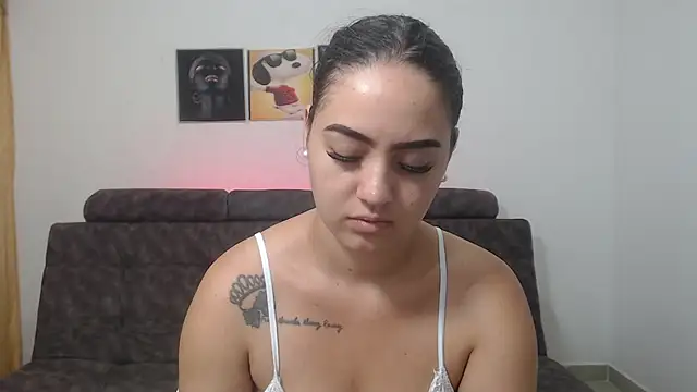 Snapshot of Anthonela_Queen chatting on 03-11-25, 10:51 Anthonela Queen online show from 03-11-25, 10:51