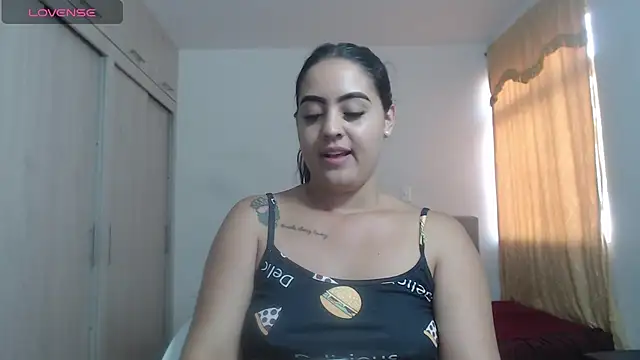Snapshot of Anthonela_Queen chatting on 10-04-25, 12:25 Anthonela Queen online show from 10-04-25, 12:25