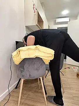  KissMyAss  online show from 04-07-26, 04:51