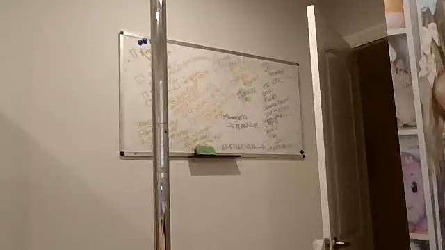 princesskimamii online show from 11-09-25, 09:57