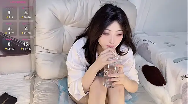 Snapshot of xiaolanlan3344 chatting on 03-20-25, 05:47 xiaolanlan3344 online show from 03-20-25, 05:47