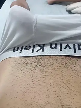 Snapshot of Magrinholl chatting on 09-23-25, 12:30 Magrinholl online show from 09-23-25, 12:30