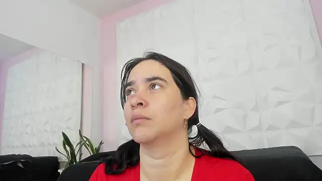 Valeriagomez  online show from 10-19-25, 12:06