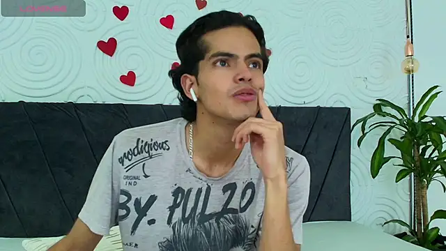 Maximoherrera 16 online show from 03-05-25, 10:11