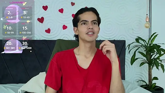 Maximoherrera 16 online show from 04-16-26, 01:34