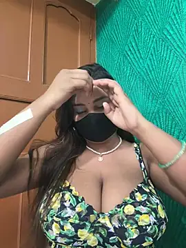 Snapshot of kusum_girl chatting on 06-10-26, 09:03 kusum girl online show from 06-10-26, 09:03